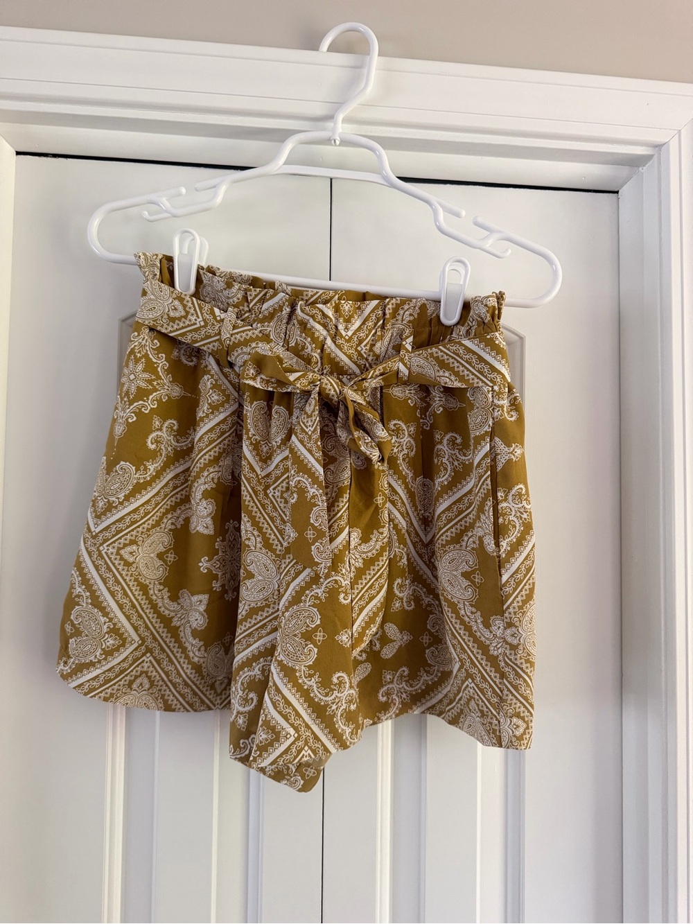 Women’s Clothing Bundle - Picture 2 of 12